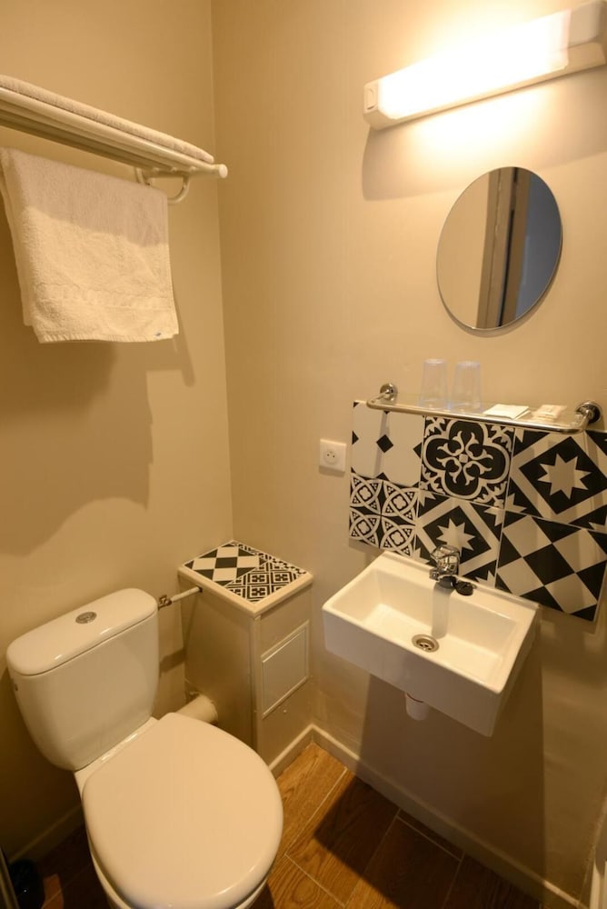 Фото La Fayette Hotel