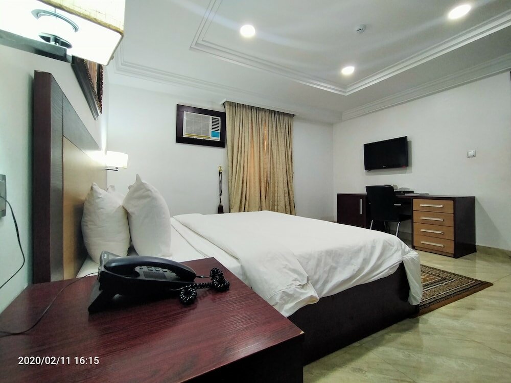 Фото Immaculate Platinum Luxury Resorts