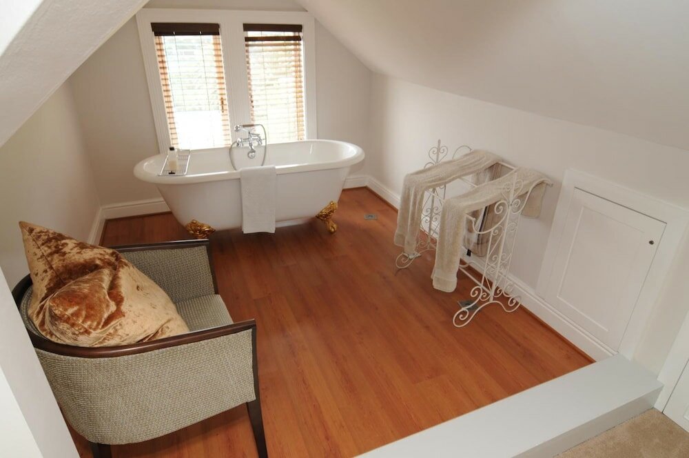 Фото Abbey Manor Luxury Guesthouse