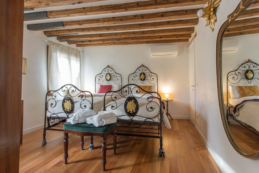 Фото Venezia - Calle Furlani 3277