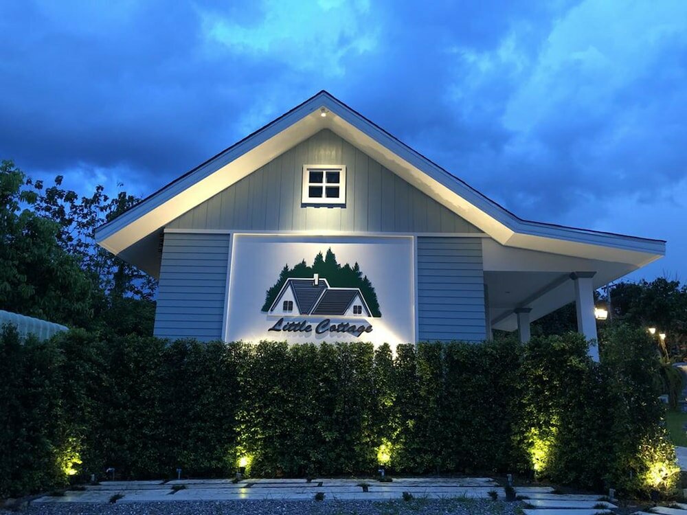 Фото Little Cottage
