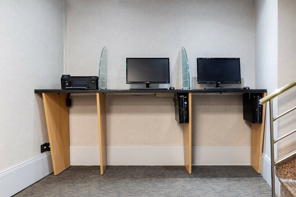 Фото Holiday Inn Express Puerto Madero