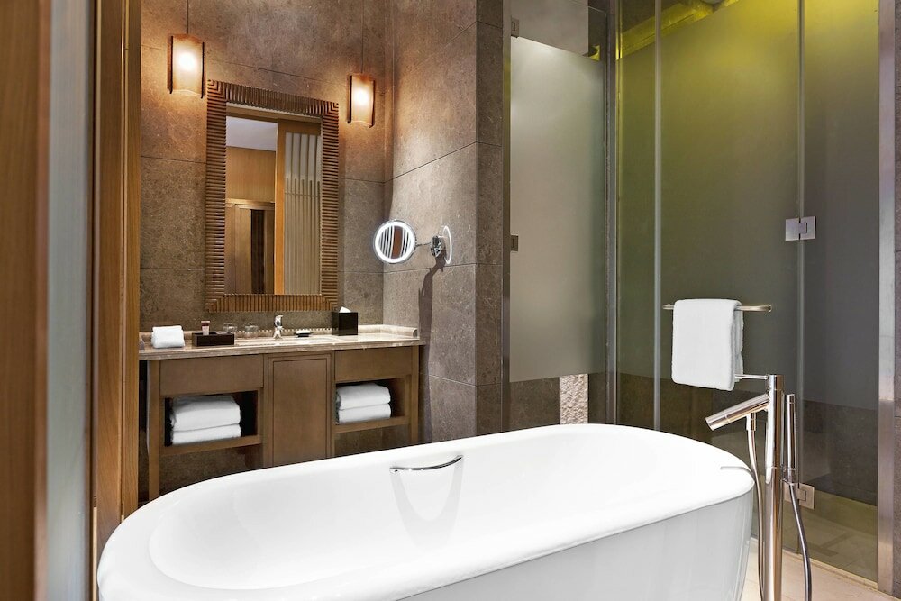 Фото Sheraton Grand Hangzhou Wetland Park Resort