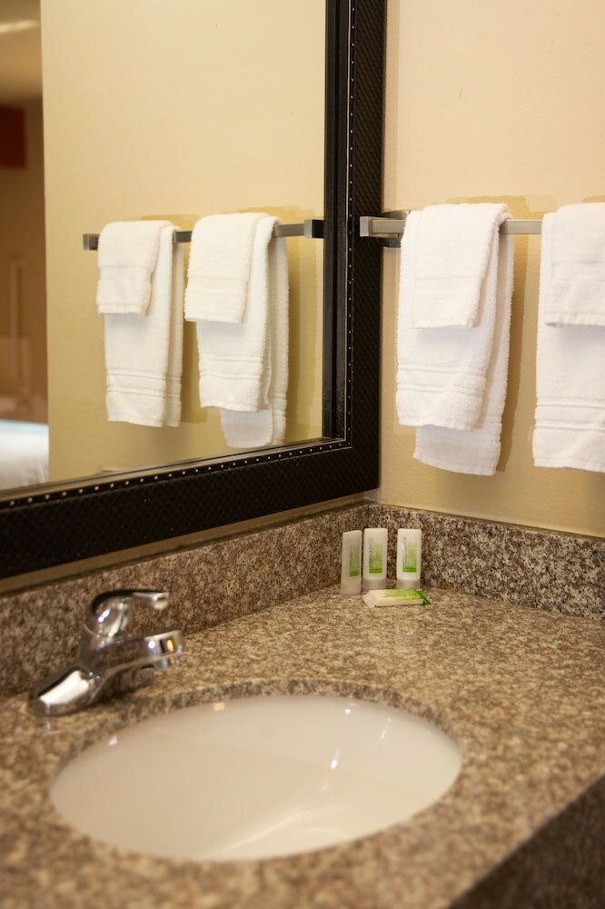 Фото AmericInn by Wyndham Pampa - Event Center