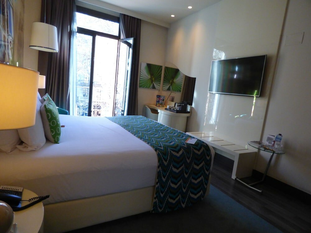 Фото Hotel Indigo Barcelona Plaza Catalunya