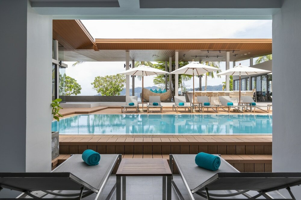 Фото Liv Hotel Phuket Patong Beachfront
