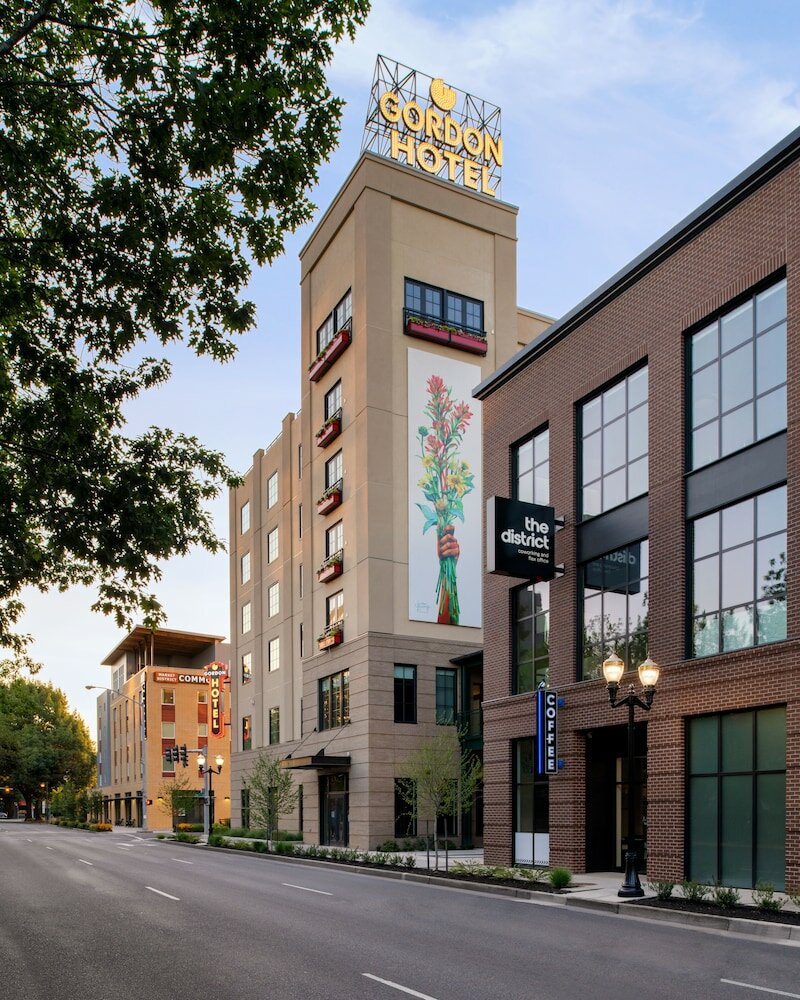 Фото The Gordon Hotel