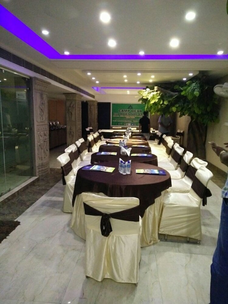 Фото Hotel Waterfall