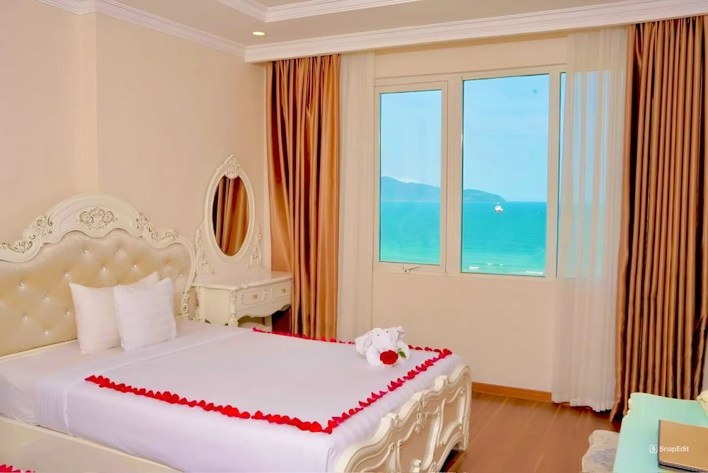 Фото Tuyet Son Hotel