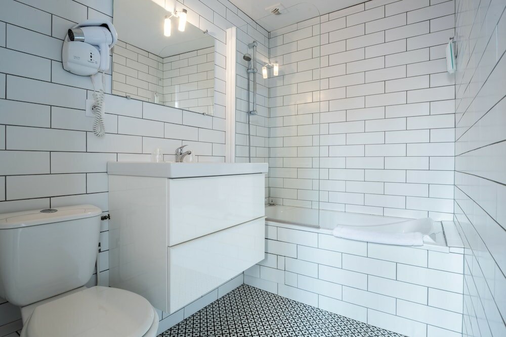 Фото Au Patio Morand Hotel