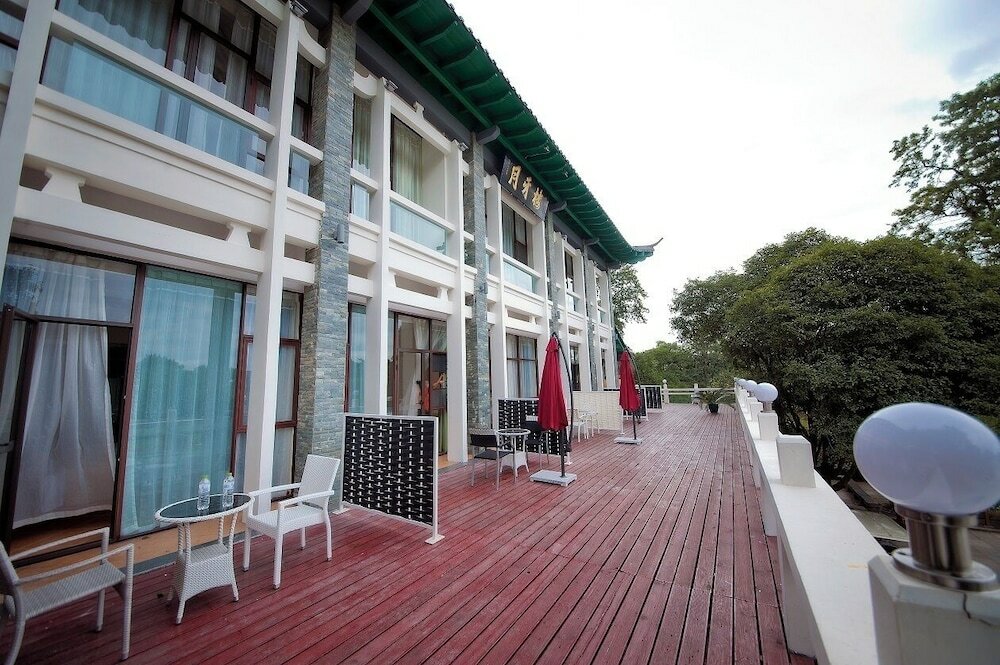 Фото Guilin Crystal Crescent Moon Hotel