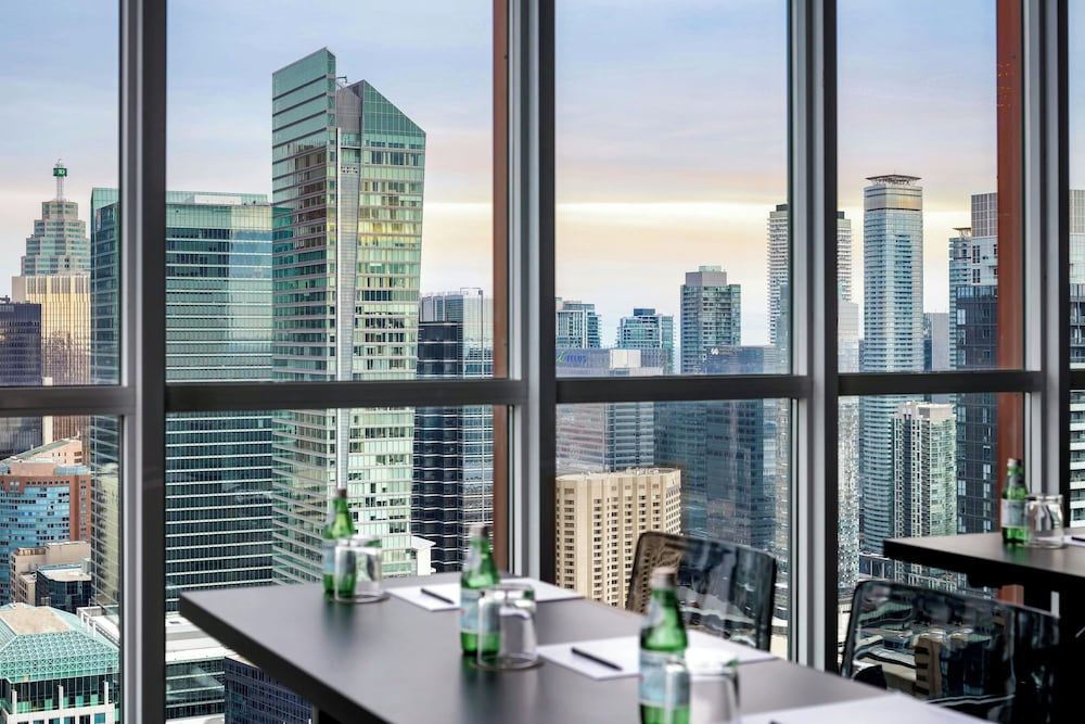 Фото Bisha Hotel Toronto