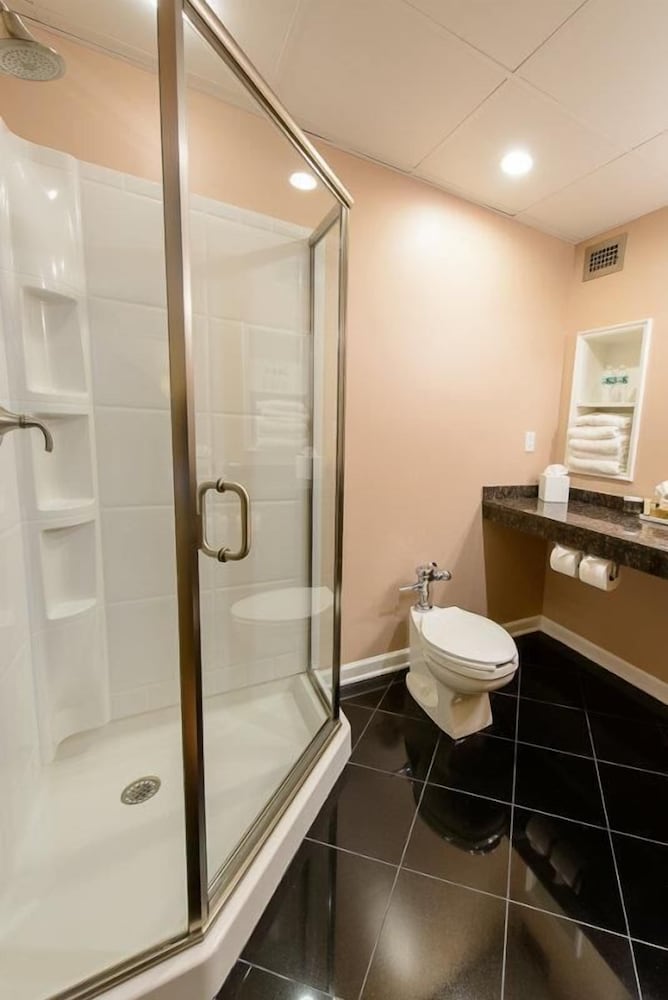 Фото Norwalk Inn