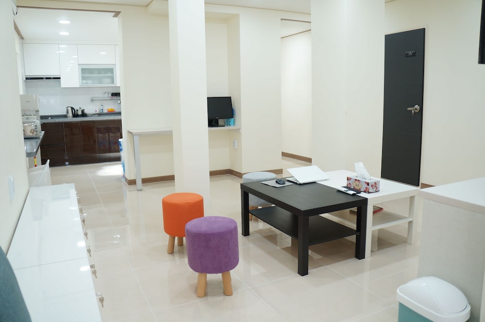 Фото Namsan Gil House