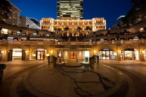 XI Hotel