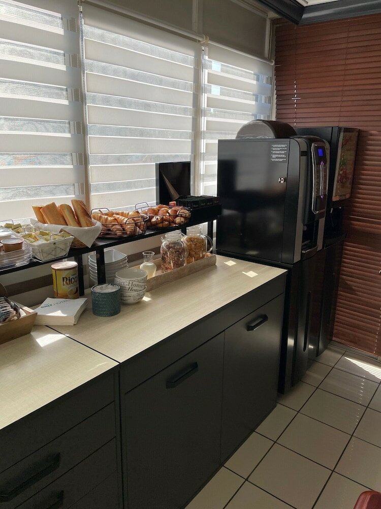 Фото Brit Hotel Cherbourg Octeville