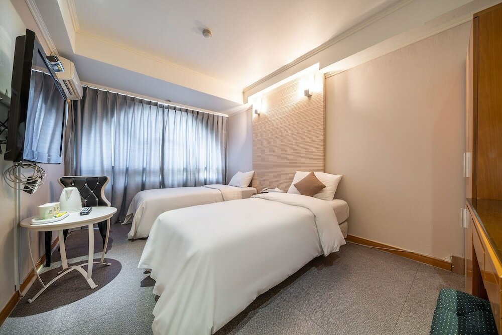 Фото Ansan Seowon Tourist Hotel