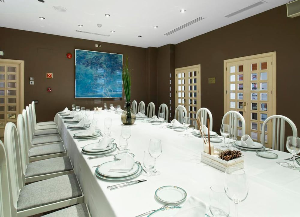 Фото Отель Zentral Parque