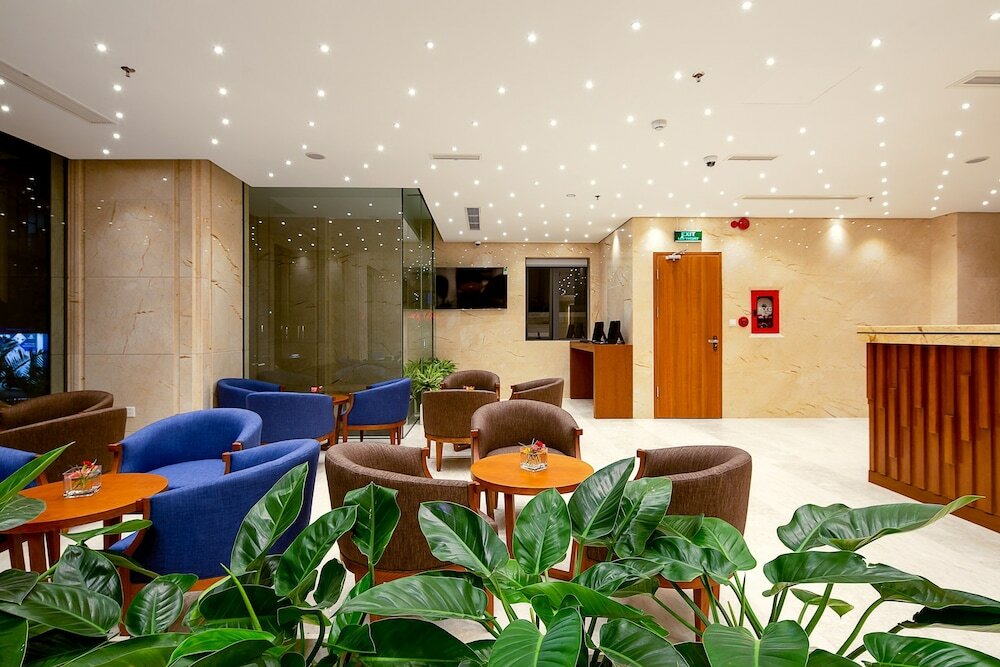 Фото Val Soleil Hotel