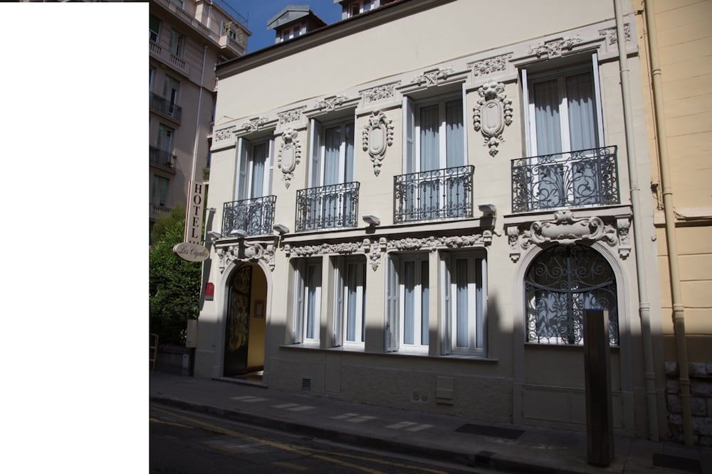 Фото Hotel Les Cigales