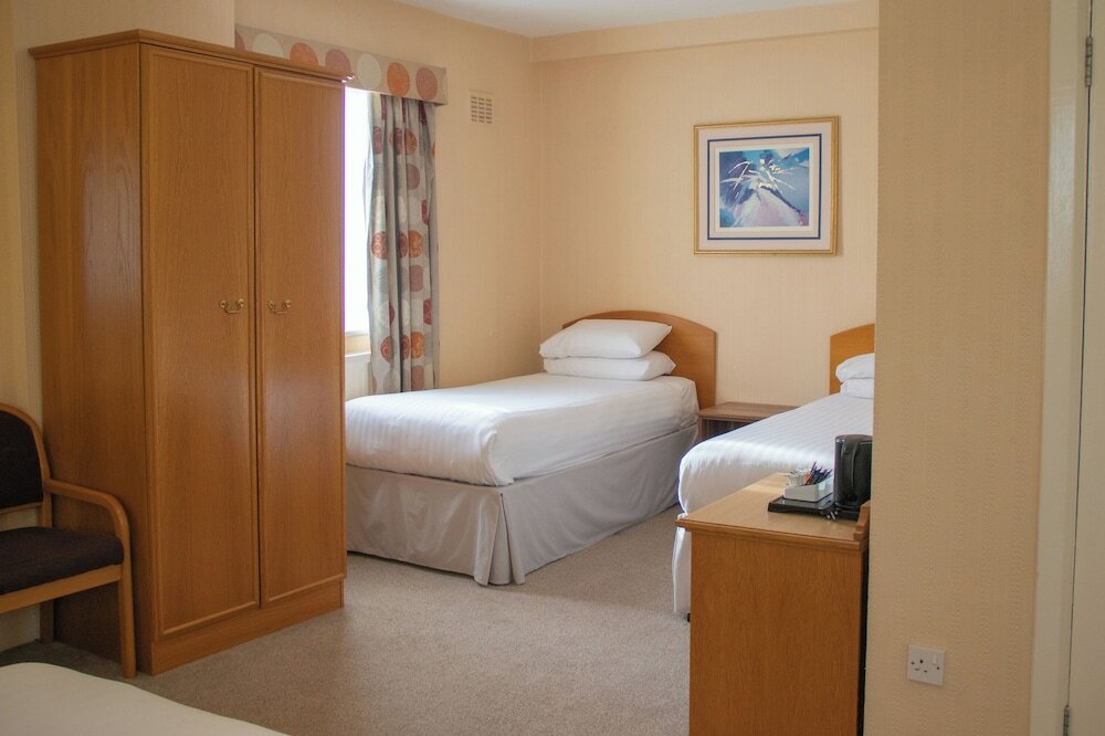 Фото Alma Lodge Hotel