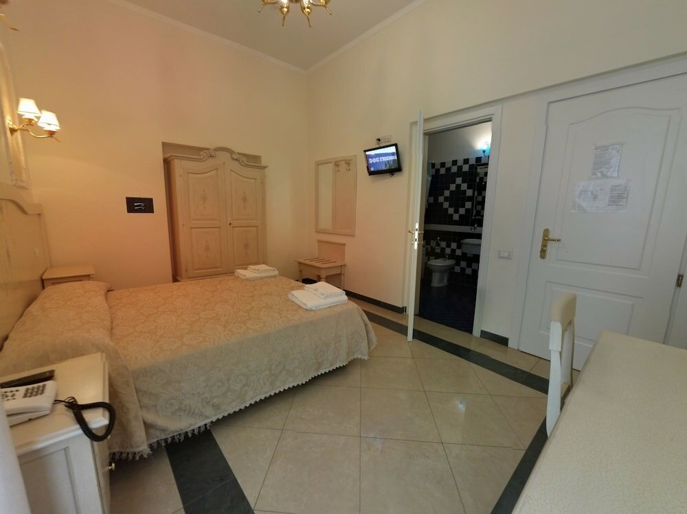 Фото Hotel Cambridge