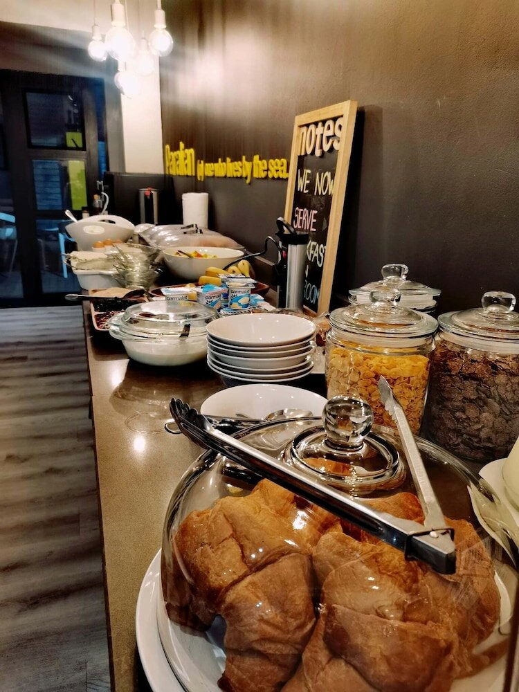 Фото The Paralian