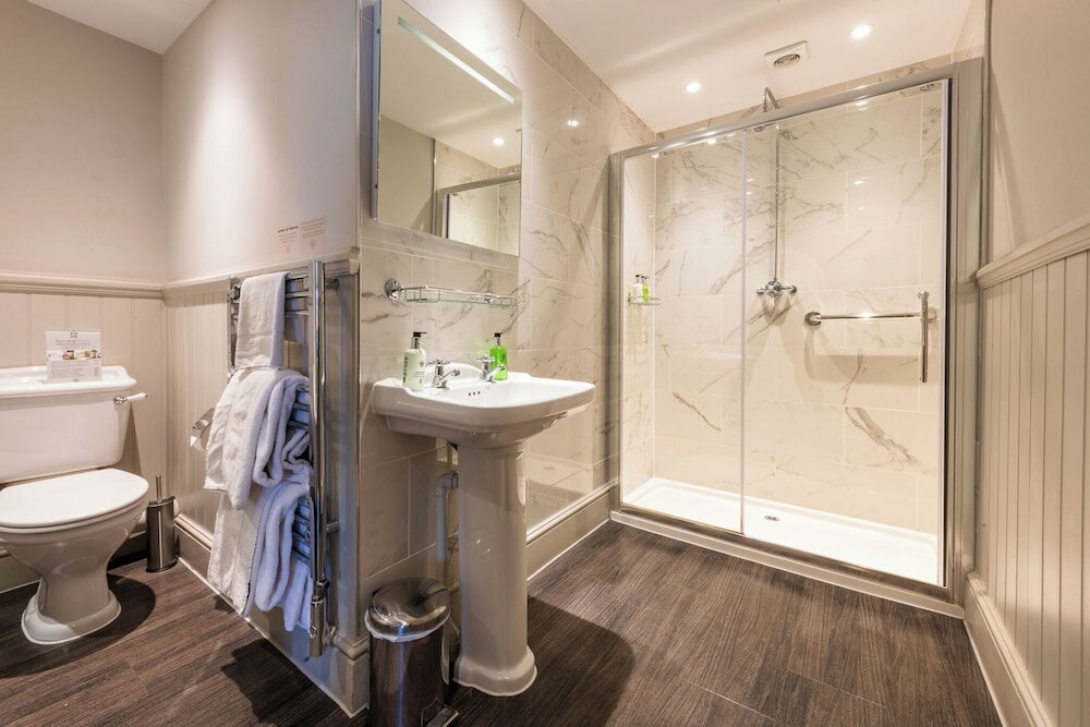 Фото Royal Wells Hotel