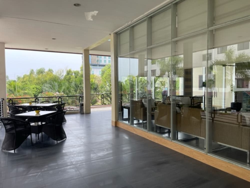 Фото Asialink Premier Karawang