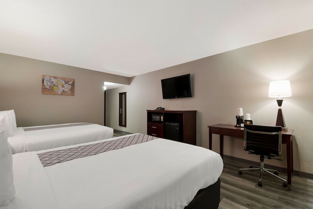 Фото SureStay Plus Hotel by Best Western San Antonio North