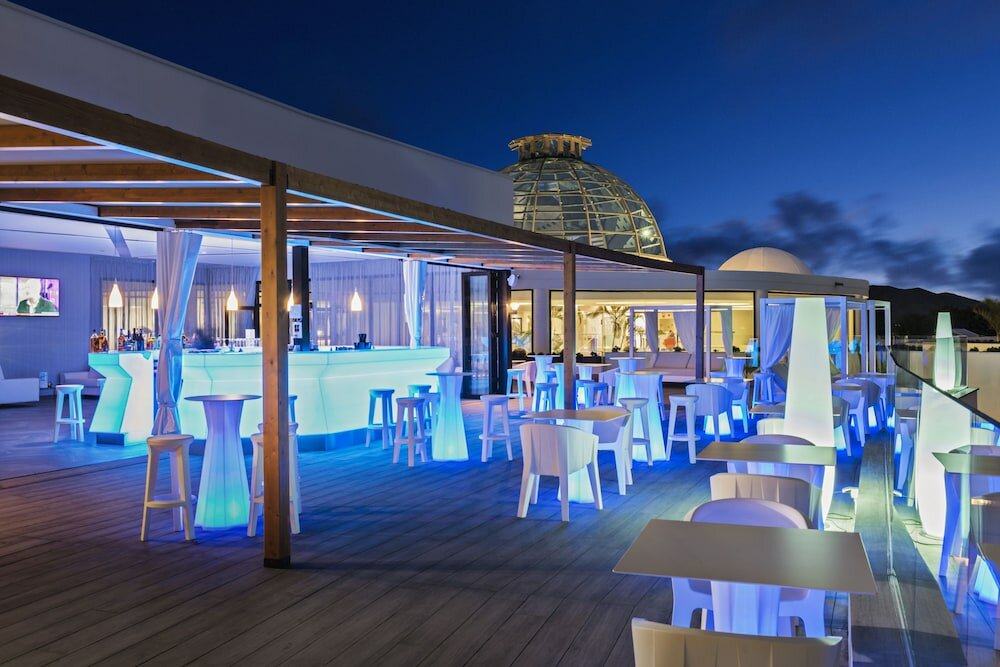 Фото Elba Premium Suites - Adults Only