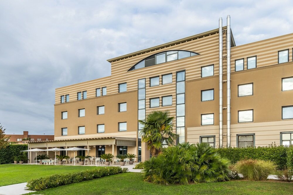 Фото Hotel Omnia