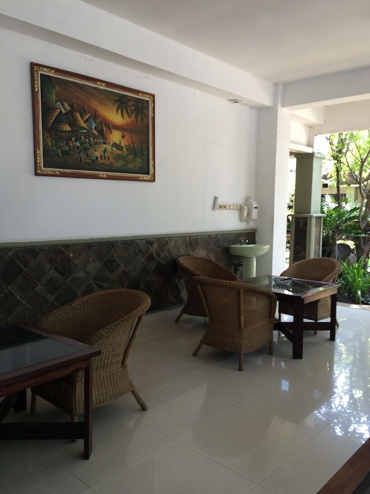 Фото Crown Hotel