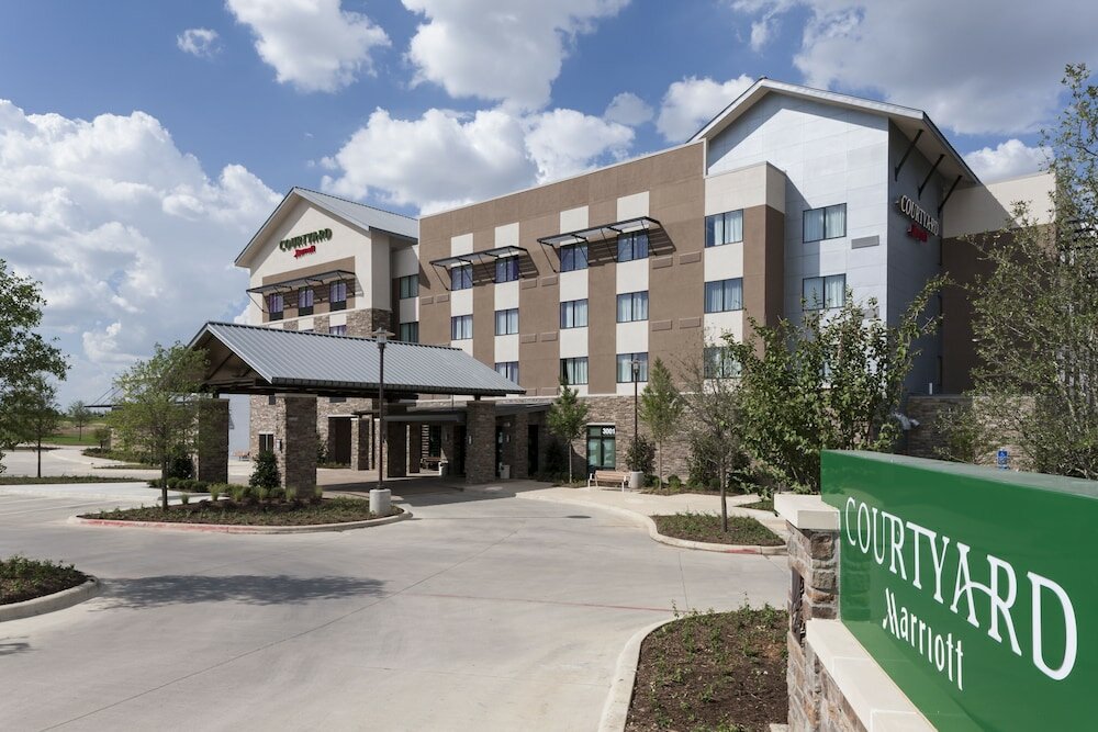 Фото Courtyard by Marriott Fort Worth at Alliance Town Center