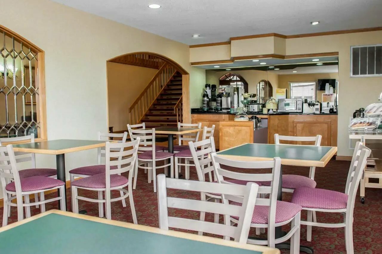 Фото Quality Inn & Suites