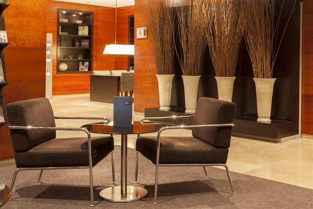 Фото B&b Hotel Zaragoza Los Enlaces Estacion