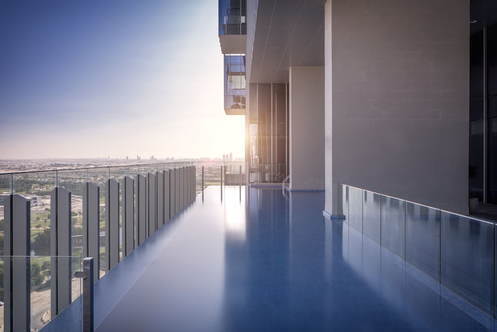 Фото Taj Jumeirah Lake Towers