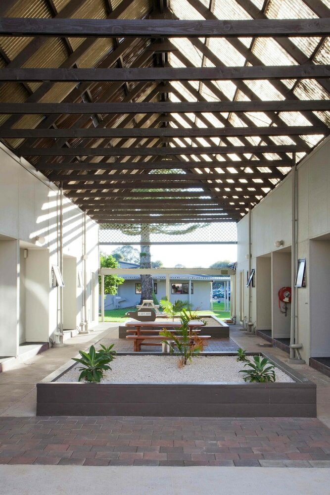 Фото Auckland Airport Kiwi Hotel