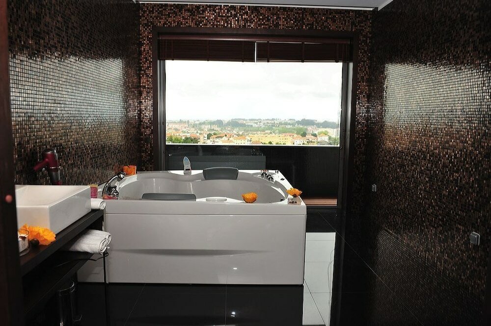 Фото Axis Porto Business & SPA Hotel