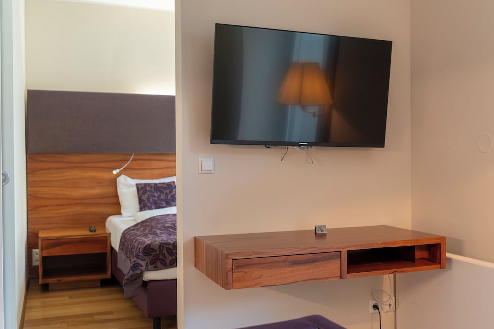 Фото Pakat Suites Hotel