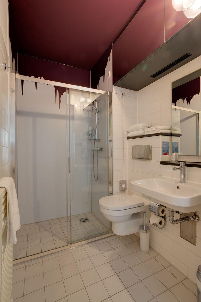 Фото Meininger Hotel Leipzig Hauptbahnhof