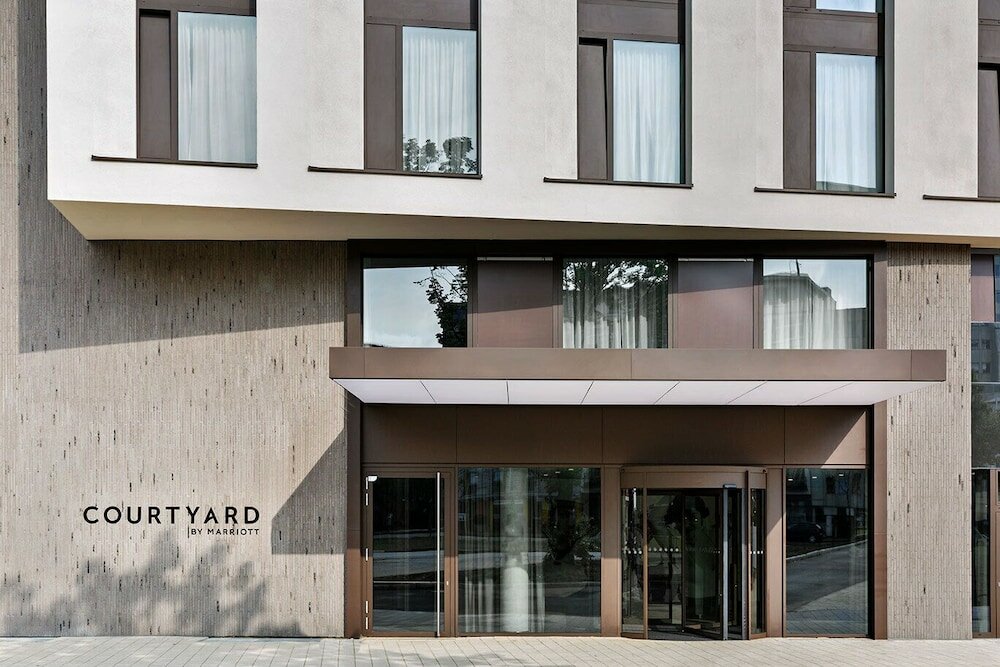 Фото Courtyard by Marriott Hamburg City