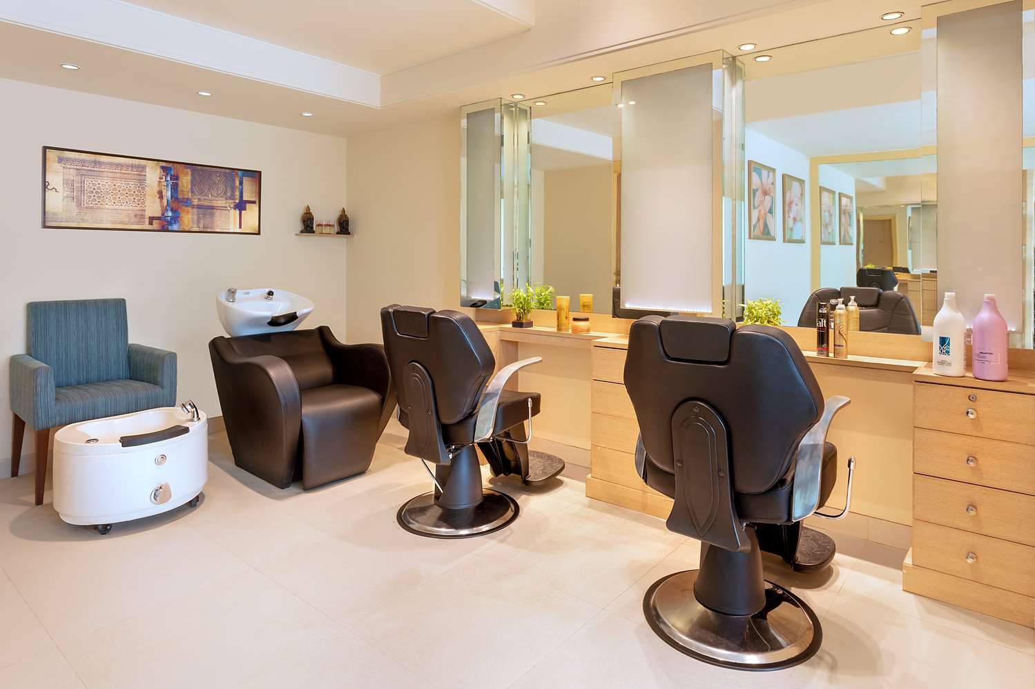 Фото DoubleTree by Hilton Hotel Agra