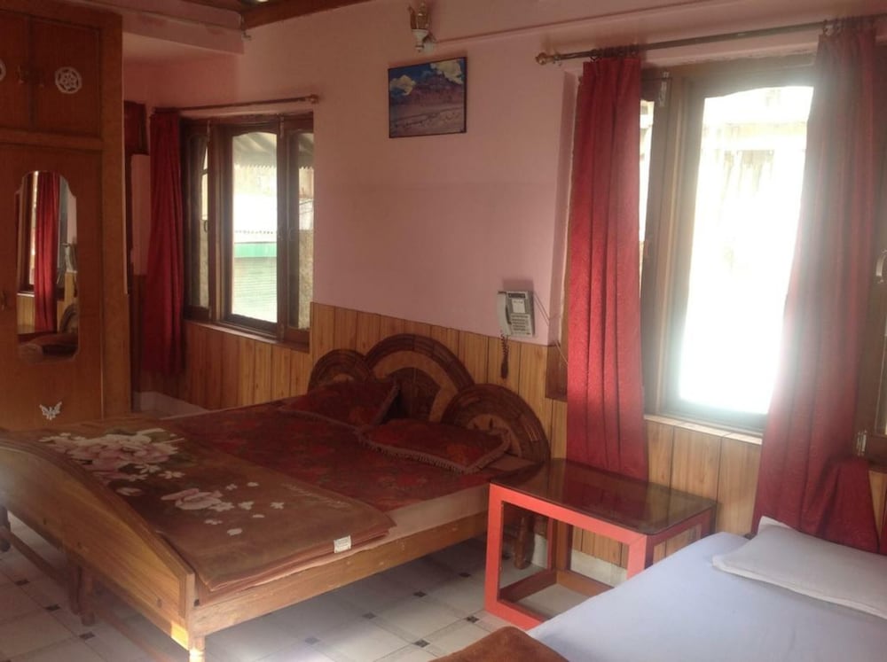 Фото Hotel Ekant Lodge