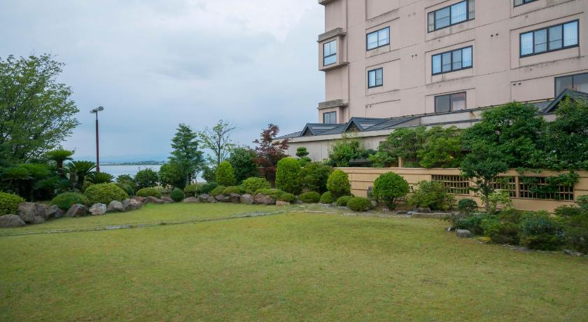 Фото Katayamazu Onsen Kanoya Korakuen