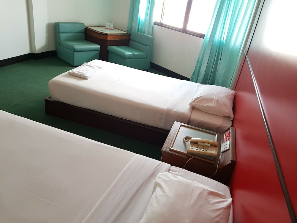 Фото Golden Grand Hotel