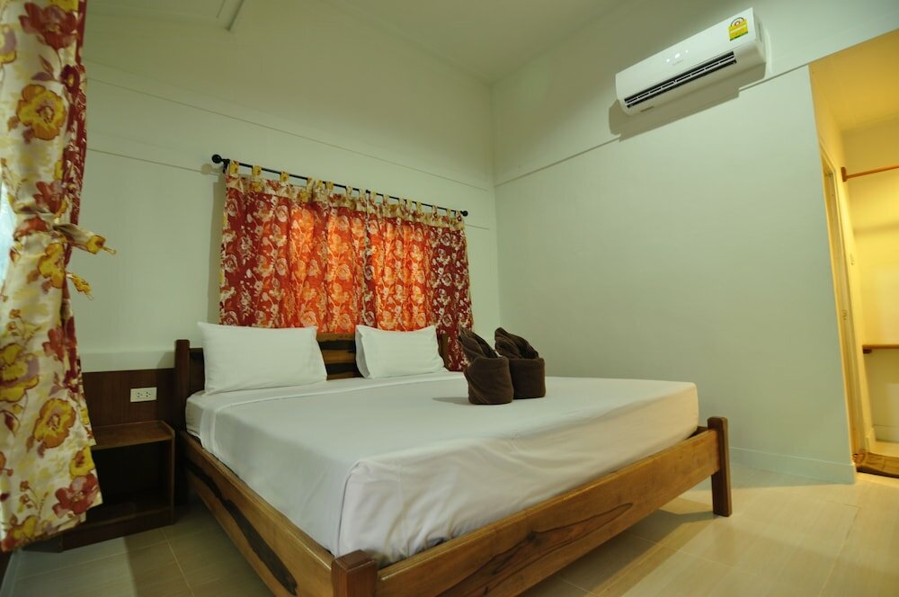 Фото Phi Phi Twin Palms Bungalow