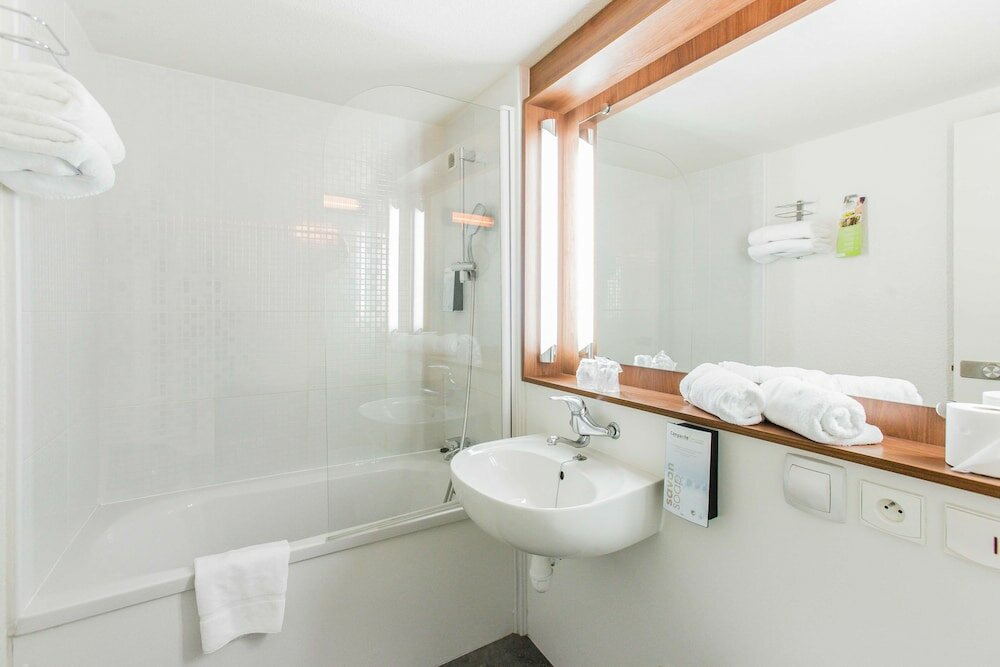 Фото Campanile Vichy - Bellerive Sur Allier