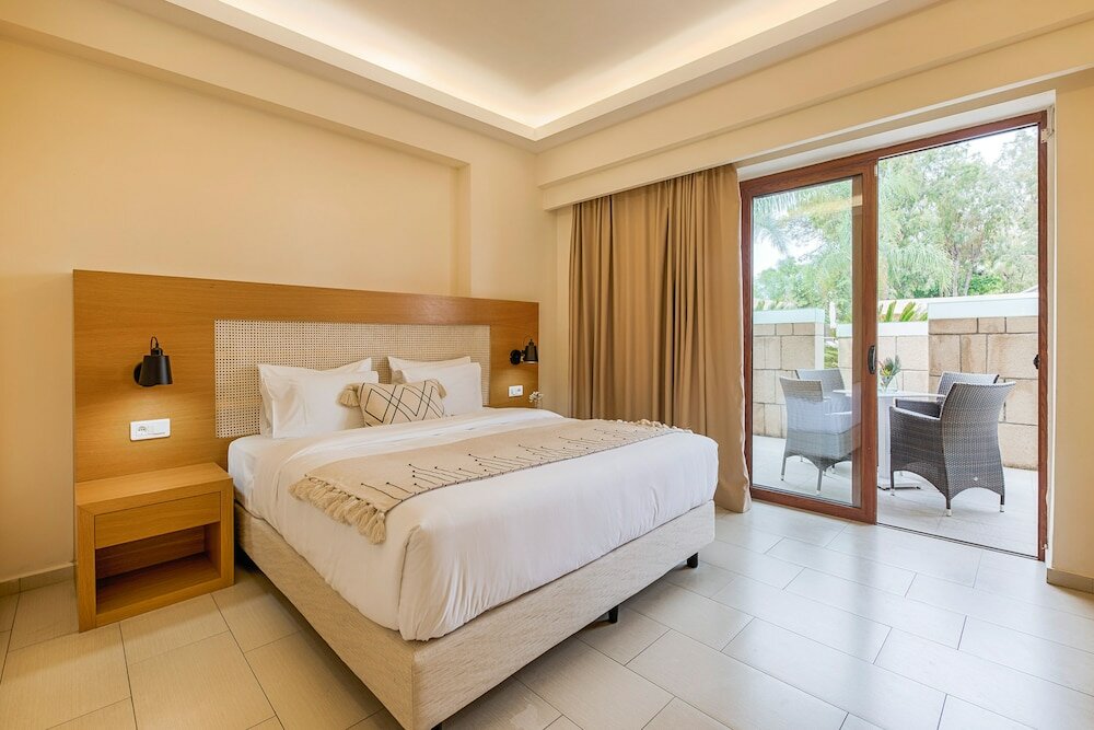 Фото Villa Di Mare Seaside Suites