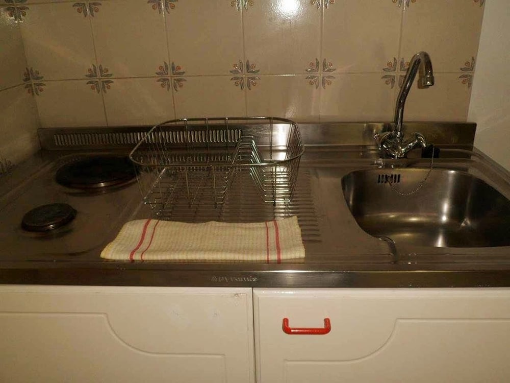 Фото Angela Hotel and Apartments